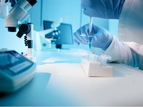 美国代孕让不婚也能实现三代同堂